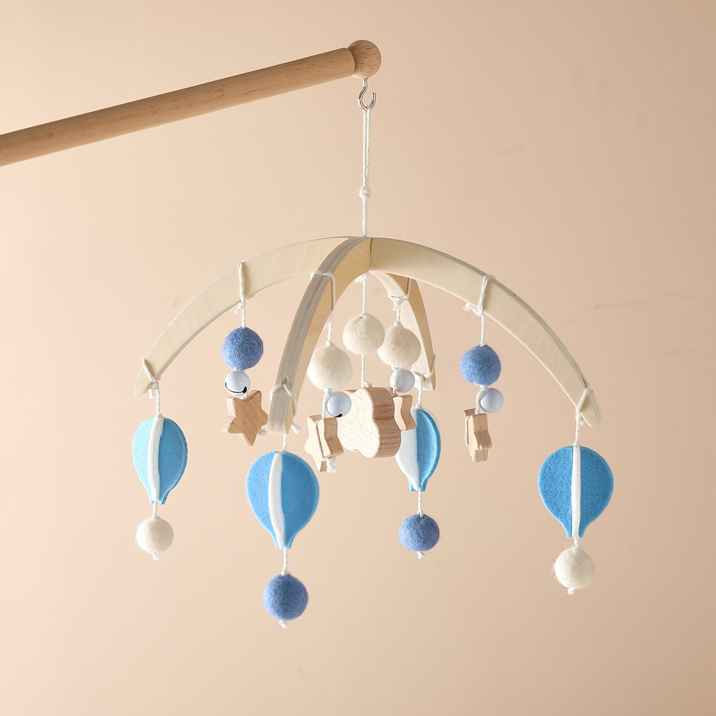 Cute Hot Air Balloon Mobile for Baby, Infant Hanging Bed Chime, Blue And White Cartoon Shaped Bed Hanger, Mobile Stand Accessory, Suitable for Nursery Decor, Christmas Halloween Birthday Gift